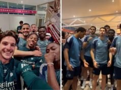 Declan Rice memimpin perayaan Arsenal saat penantian 22 tahun untuk gelar Liga Premier berakhir