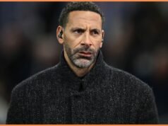 Penggemar Arsenal diberi ucapan selamat oleh Rio Ferdinand atas kemenangan gelar liga