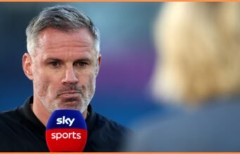 Jamie Carragher mengkritik Pedro Porro dan Richarlison karena melakukan diving