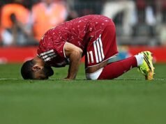 Mohamed Salah menerima perpisahan emosional dalam penampilan terakhir Liverpool