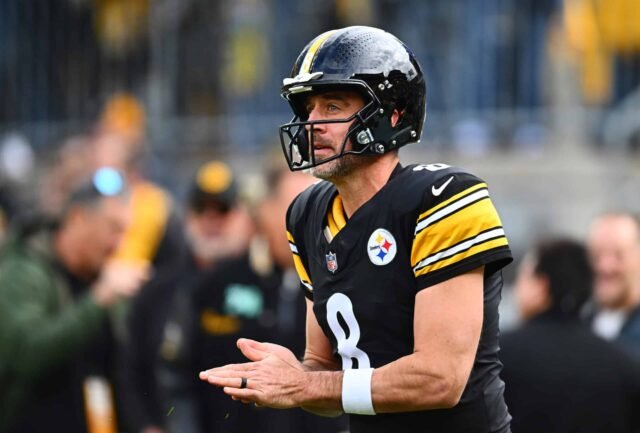 Aaron Rodgers Dikabarkan Cedera Saat Start Hari Minggu
