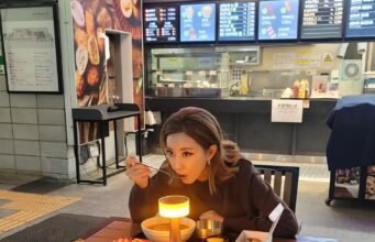 Apa yang terjadi jika Anda makan ramen sebelum tidur?