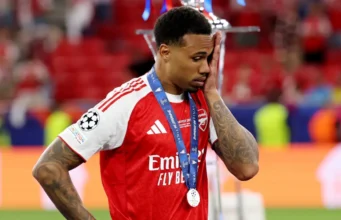 Chelsea mengambil tembakan halus di Arsenal setelah kekalahan final Liga Champions dari PSG