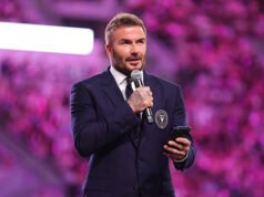 David Beckham menjadi olahragawan miliarder pertama di Inggris