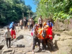 Dua turis Austria tewas setelah jatuh dari jembatan gantung
