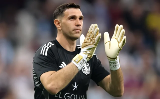 Emiliano Martinez membuat Argentina ketakutan di Piala Dunia setelah mengaku