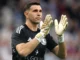 Emiliano Martinez membuat Argentina ketakutan di Piala Dunia setelah mengaku bermain di final Liga Europa karena patah jari