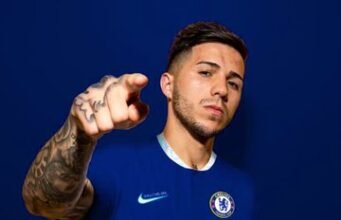 Enzo Fernandez ingin keluar dari Chelsea saat Real Madrid memimpin perlombaan transfer