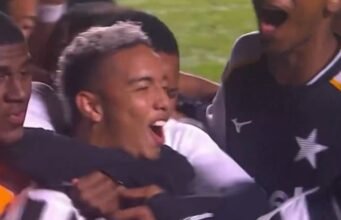 Gelandang Botafogo Jordan Barrera mencetak gol penyeimbang yang menakjubkan di akhir pertandingan untuk menyelamatkan poin melawan Sao Paulo (Video)