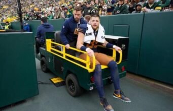 Green Bay khawatir TE Tucker Kraft merobek ACL saat kalah 16-13 dari Panthers di Minggu ke-9