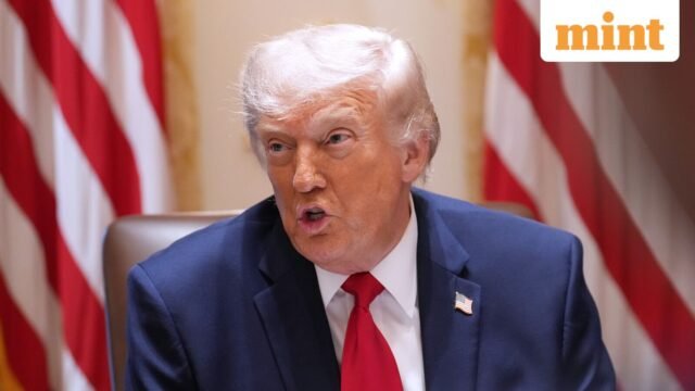 Hakim menolak untuk memblokir perintah Trump yang membatasi pemungutan suara