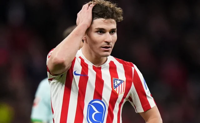 Julian Alvarez dikabarkan menolak tawaran kontrak senilai $11 juta dari