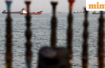 Kesepakatan nuklir AS-Iran mencapai ‘95%’ seiring berlanjutnya negosiasi di Selat Hormuz, cadangan uranium