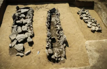 Makam langka mengungkap dunia Zaman Perunggu Eropa yang hilang, tersembunyi selama 3.000 tahun