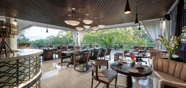 Nikmati makan malam hutan yang mendalam di Restoran Kelusa Samsara