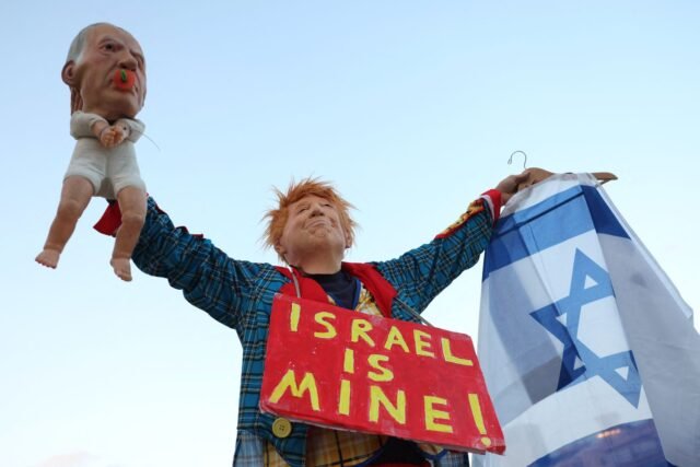 Otoritas Israel memindahkan 430 aktivis dari armada Gaza ke Israel