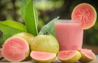 Para ilmuwan mengatakan jus jambu biji bisa meningkatkan efektivitas suplemen zat besi