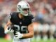 Raiders All-Pro TE Brock Bowers (lutut) diperkirakan akan kembali pada Minggu 9 untuk Las Vegas