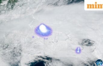 Saksikan: Meteor yang melaju dengan kecepatan 75.000 mph meledak di timur laut AS, ledakannya sangat keras sehingga penduduk mengatakan rumah mereka berguncang