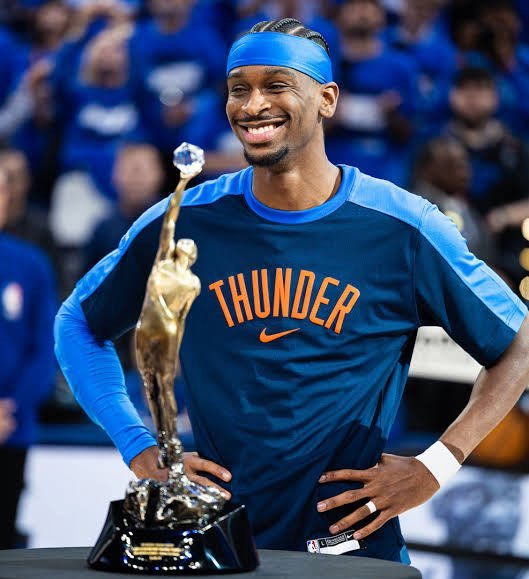 Shai Gilgeous-Alexander memenangkan penghargaan MVP NBA kedua berturut-turut
