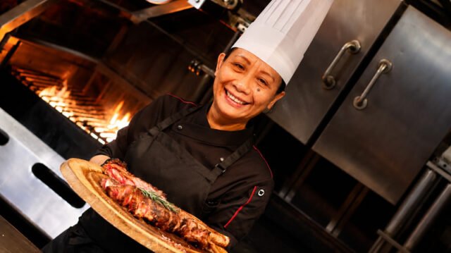 Temui Chef Erna, kekuatan kuliner di balik HENRY'S Steakhouse