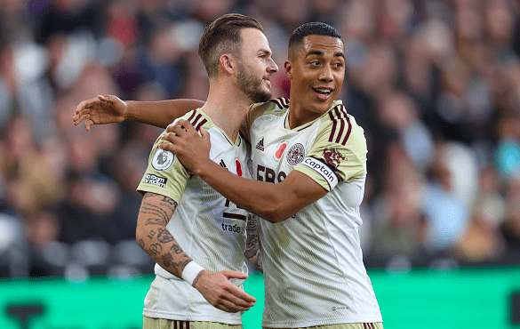 Youri Tielemans harus menginap di Aston Villa