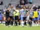 Bintang Newcastle Joelinton berfoto di mantan klubnya