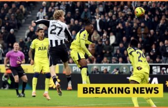 Tottenham dan Newcastle tertarik pada Evan Ndicka