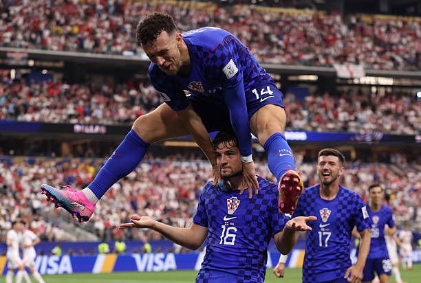 Tottenham dan Aston Villa bertujuan untuk mencetak gol melawan Inggris