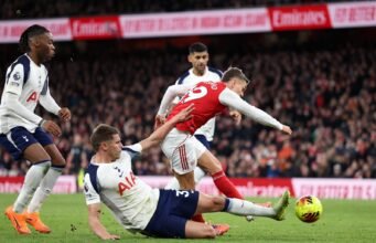 Tottenham sedang dalam pembicaraan untuk mengontrak Savinho