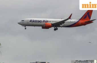 Apakah Anda bepergian ke Mumbai atau Dharamshala? Penerbangan Anda mungkin tertunda karena kondisi cuaca buruk, menurut Akasa Air dan SpiceJet