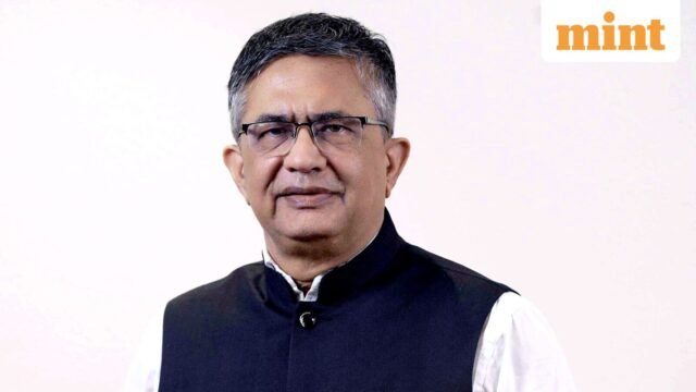 Bagaimana Ashishkumar Chauhan mengarahkan NSE ke IPO
