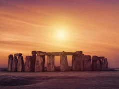 Batu Stonehenge yang paling misterius menempuh jarak 700 kilometer melintasi Inggris