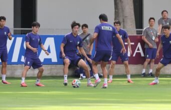 Bek Korea Kim Tae-hyeon absen karena cedera pergelangan kaki
