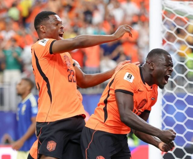 Belanda menunjukkan kekuatan sepak bola langsung dalam kemenangan 5-1 atas