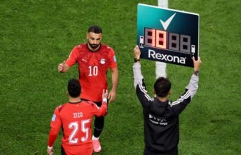 Belgia memuncaki Grup G saat Mesir bertahan dari ketakutan Iran untuk mencapai babak 16 besar Piala Dunia