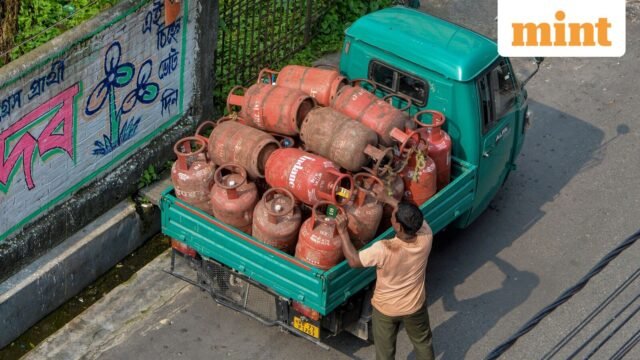 Bukan 9, sekarang hanya 4 isi ulang elpiji bersubsidi untuk