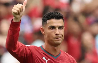 Cristiano Ronaldo mengesampingkan rekornya untuk mengungkapkan apa yang membuatnya tetap bertahan setelah periode sulit menjelang respons Portugal di Piala Dunia