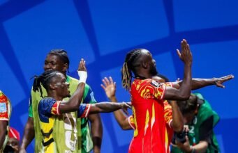 DR Kongo menggelar pertandingan bersejarah Piala Dunia dengan Inggris setelah comeback menakjubkan melawan Uzbekistan