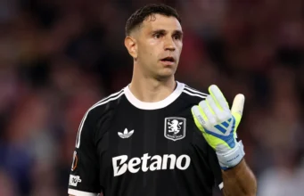 Dibu Martinez bisa berganti tim setelah Piala Dunia 2026 karena raksasa Italia dilaporkan menunjukkan minatnya