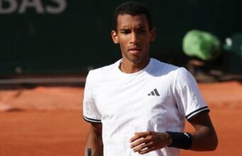 Félix Auger-Aliassime membuat sejarah di Roland Garros saat bintang Kanada mencapai perempat final Grand Slam lagi