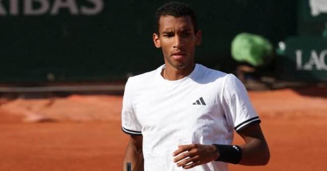 Félix Auger-Aliassime membuat sejarah di Roland Garros saat bintang Kanada