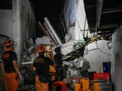 Gempa berkekuatan 7,8 SR menewaskan sedikitnya 35 orang di Filipina dan memicu tsunami
