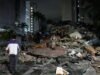 Gempa bumi dahsyat yang terjadi berulang kali melanda Venezuela, meruntuhkan bangunan di Caracas