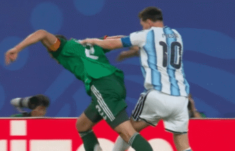Hattrick Piala Dunia Lionel Messi dibayangi kontroversi kartu merah Aljazair