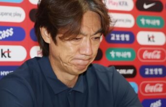Hong Myung-bo mengundurkan diri sebagai pelatih Korea setelah tersingkir lebih awal dari Piala Dunia