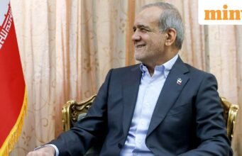Iran mengatakan pihaknya tidak meninggalkan perundingan meski terjadi bentrokan baru dengan Israel