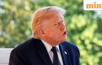 Iran telah setuju untuk tidak pernah memiliki senjata nuklir, kata Trump, seraya menyebut pembayaran sebesar US$300 juta sebagai ‘berita palsu’