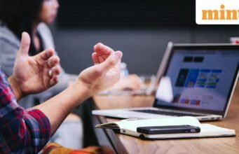 Kandidat tersebut mewawancarai Uber, mengambil MacBook-nya, lalu menghilang tanpa jejak. Lihat postingan viralnya