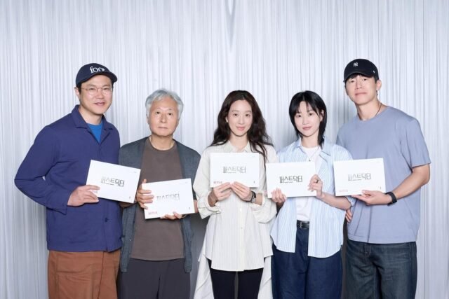Kim Moo-yul dan Jung Ryeo-won berperan dalam serial drama medis